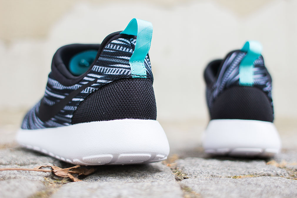 Nike Roshe Run Slip-On
