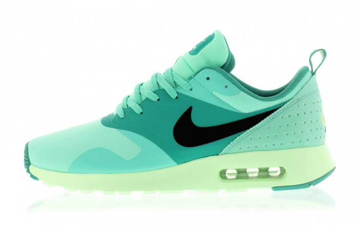 Nike Air Max Tavas 'Green Glow'