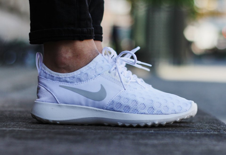 Lang Kort levetid civilisere Nike Juvenate White - Cool Sneakers