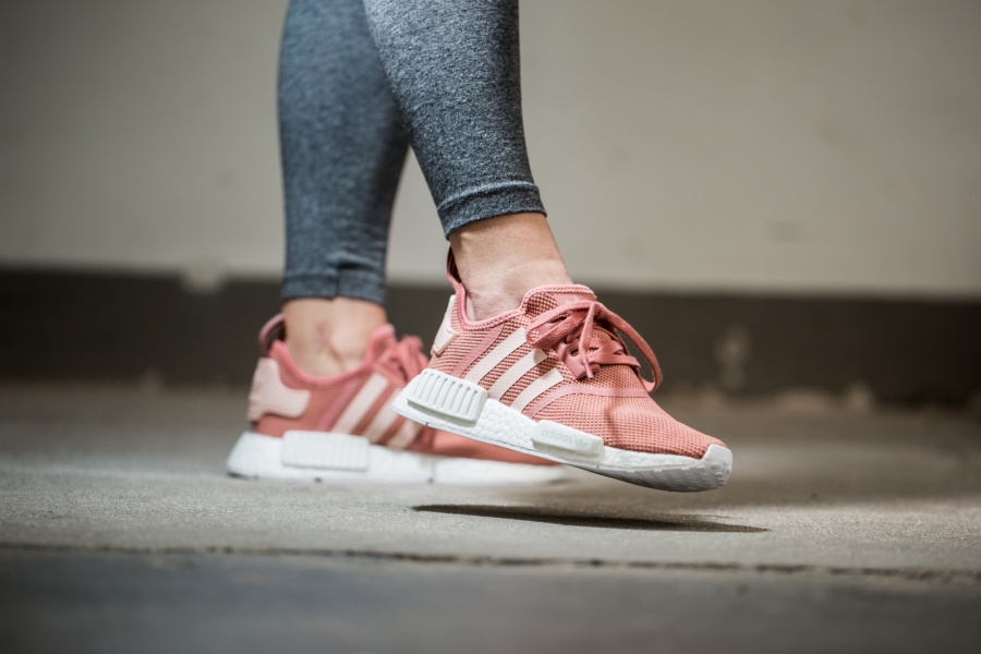 Womens NMD R1 Pink - Cool Sneakers