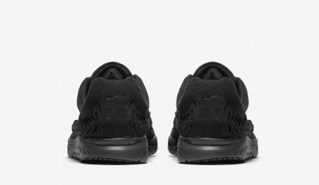nike mayfly triple black