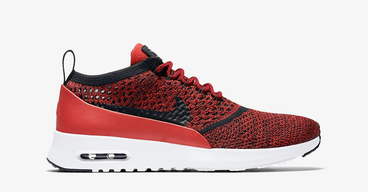 flyknit trainer university red