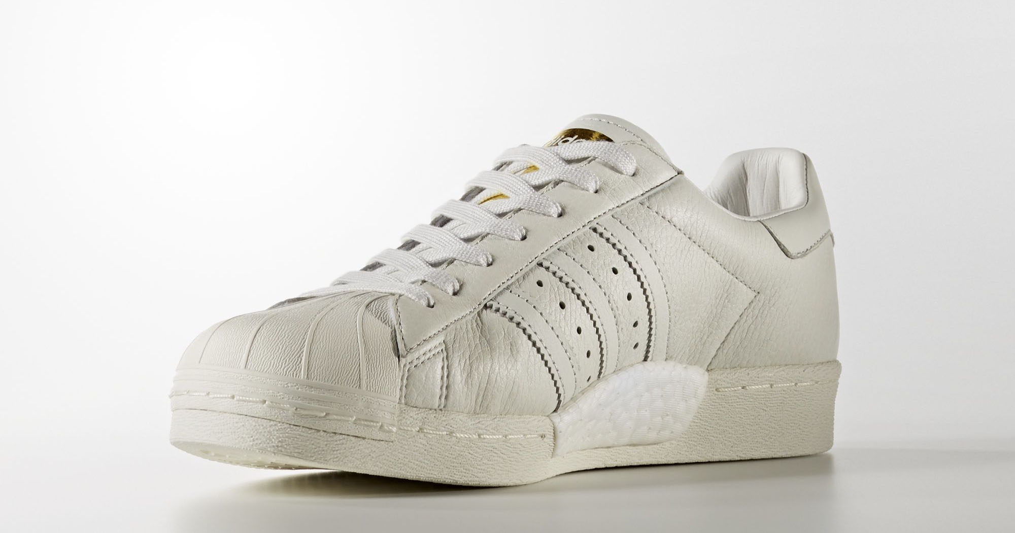 Adidas Vintage White - Cool Sneakers