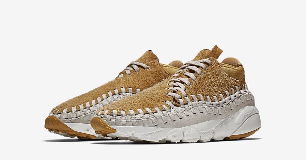 nike air footscape woven chukka flat gold