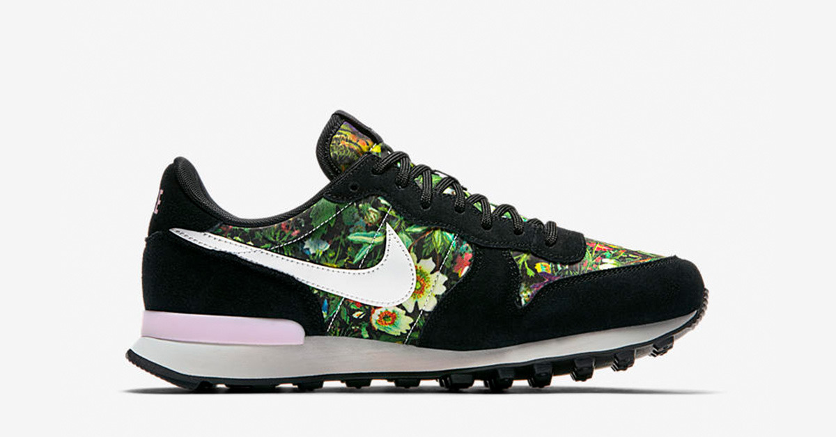 Womens Nike Internationalist Premium Spring Garden