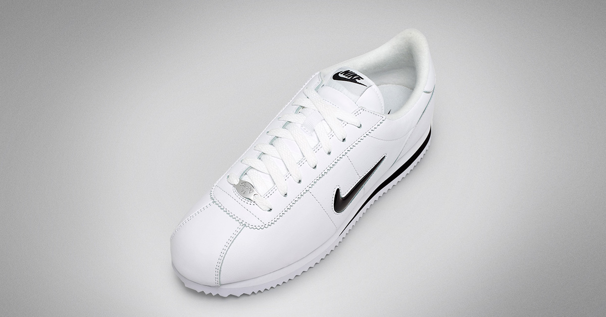 nike cortez white black swoosh