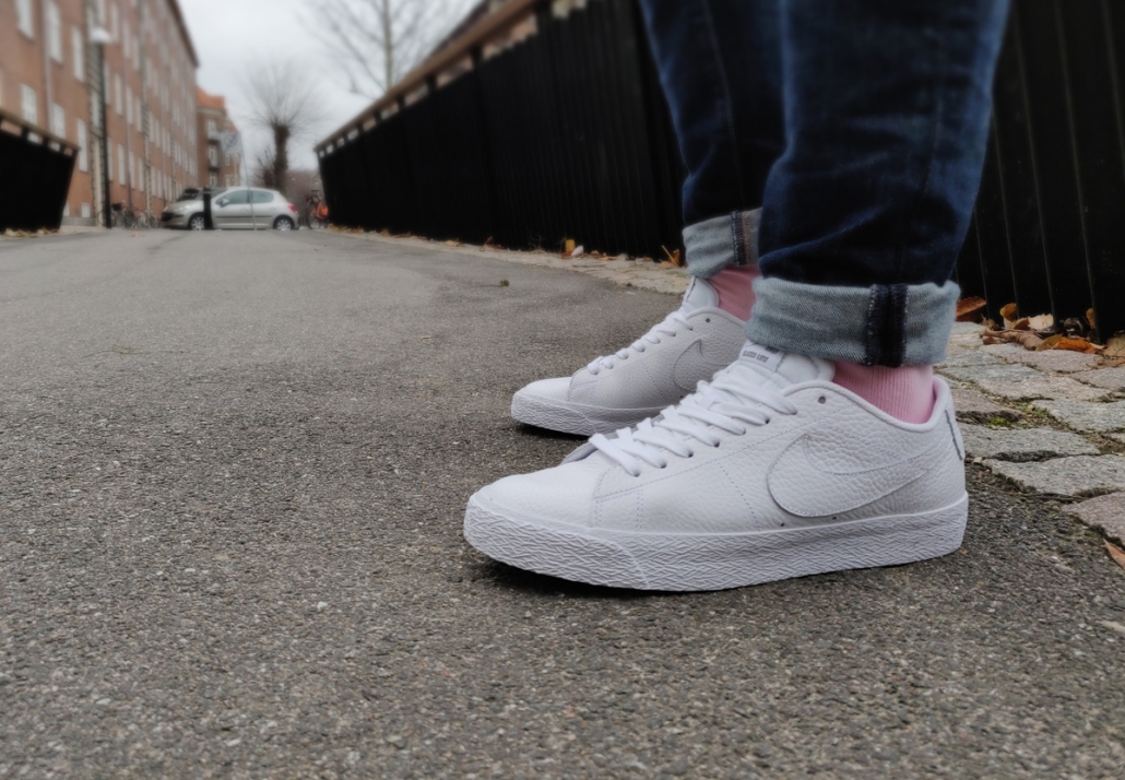 nike sb zoom blazer low on feet