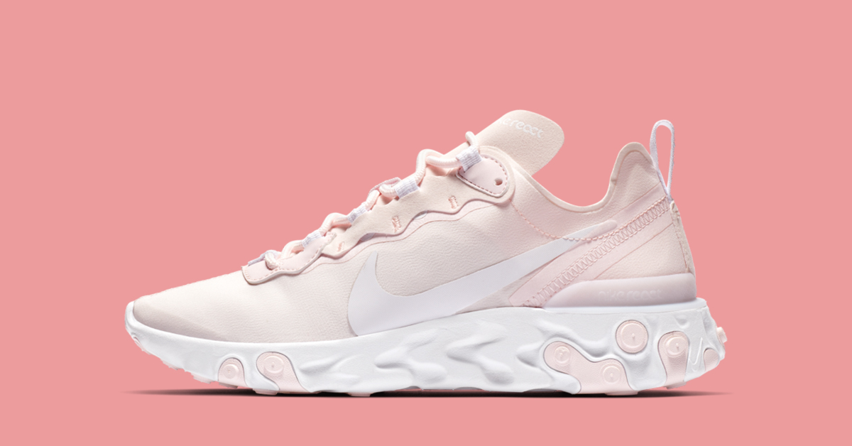 nike react light pink