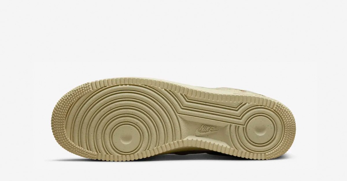 Billie-Eilish-x-Nike-Air-FOrce-1-Low-Mushroom-DQ4137-200-02