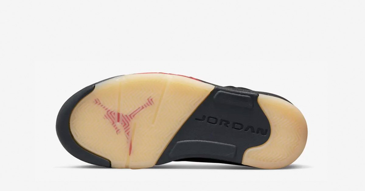 Nike-Air-Jordan-5-Sort-Gore-Tex-DR0092-001-02