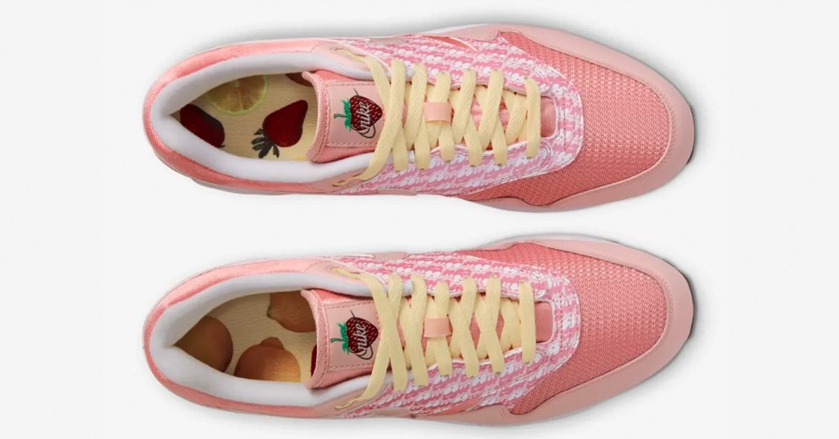 lemonade strawberry nike