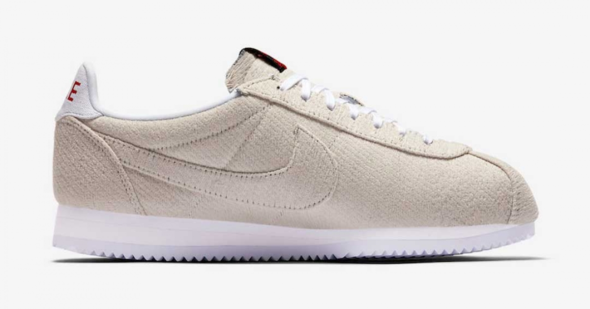nike stranger things cortez upside down